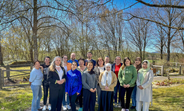 16 Auszubildende besuchen den ersten Lehrgang zur Heimhilfe in Rohrbach-Berg. (Foto: OÖG)