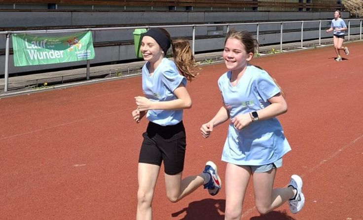 Rund 50 Schüler nahmen am Laufwunder teil. (Foto: BG/BRG Rohrbach)