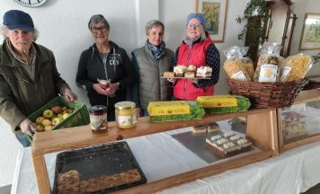 Neufeldener Bäuerinnen verkaufen seit 30 Jahren regionale Spezialitäten am Bauernmarkt