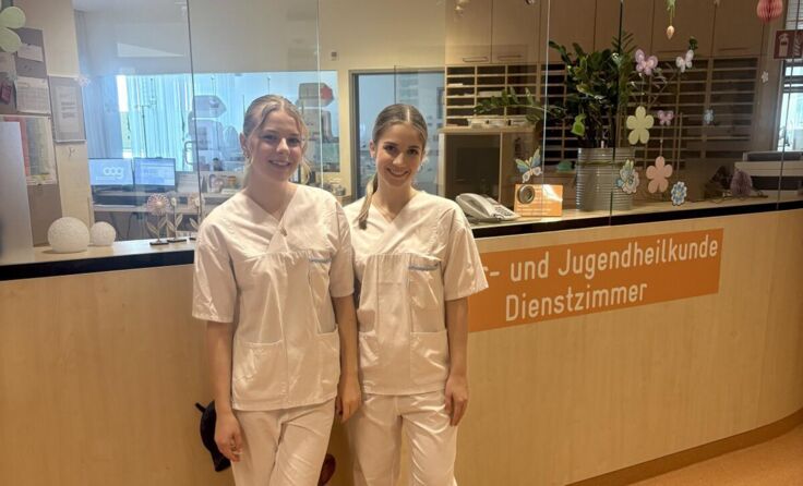 Eva und Marie haben schon zum zweiten Mal an den Hospitationstagen teilgenommen. (Foto: OÖG)