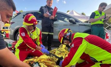 Rettungsteams zeigen in Helfenberg vollen Einsatz für WM-Qualifikation