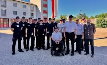 Neun Goldene Feuerwehrkameraden für den Bezirk Rohrbach
