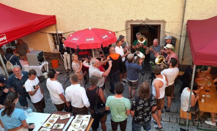 Gute Unterhaltung, guter Wein, gute Musik (Foto: SPÖ St. Johann)