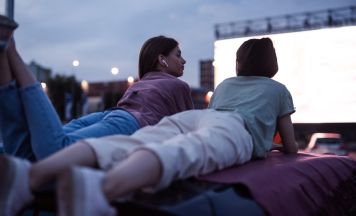 Kino mal anders im Park der Villa Sinnenreich