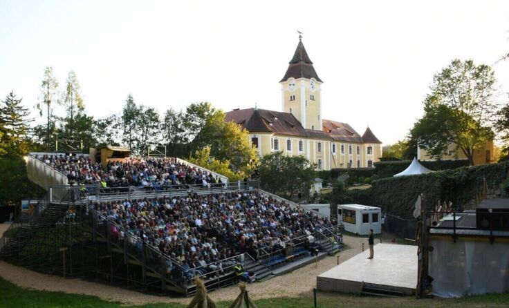 Sommertheater auf Schloss Sprinzenstein (Foto: Josef Thaller)