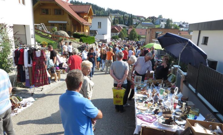Die Veranstalter hoffen wieder auf gutes Wetter und viele Besucher. (Foto: Flohmarktteam St. Veit)
