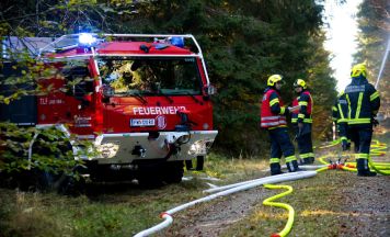 250 Einsatzkräfte übten Waldbrandbekämpfung im Böhmerwald