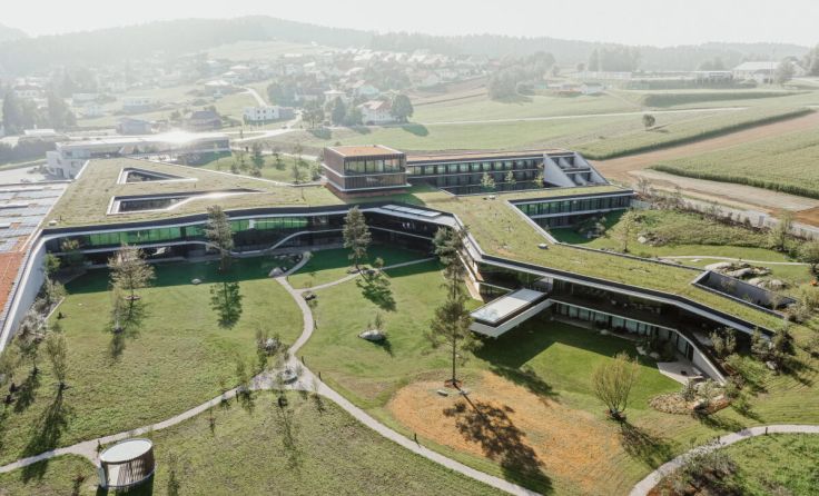 Bei Loxone in Kollerschlag ermitteln IT-Experten auf Hochtouren. (Foto: Loxone)
