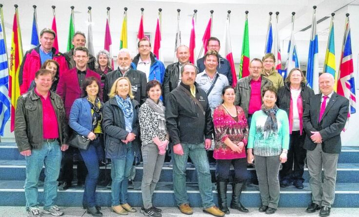EU-Abgeordneter Joe Weidenholzer (r.) mit der Vöcklabrucker SPÖ Delegation