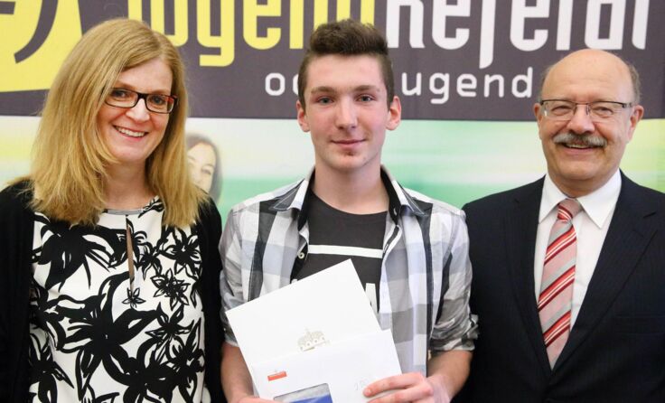 Samuel Plakolb bei der Siegerehrung im Linzer Landhaus. Foto: Land OÖ