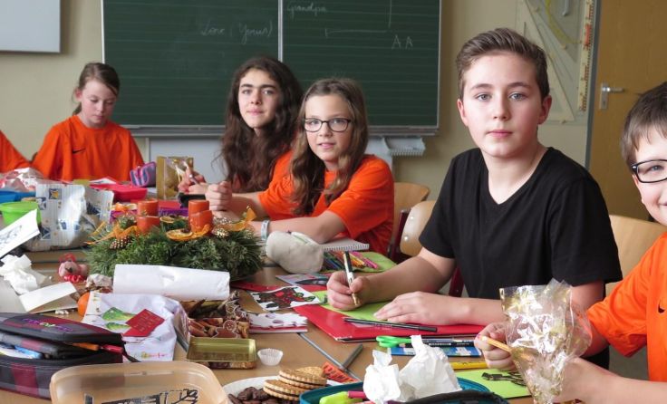 Die Schüler fühlen sich wohl in ihrer Schule.