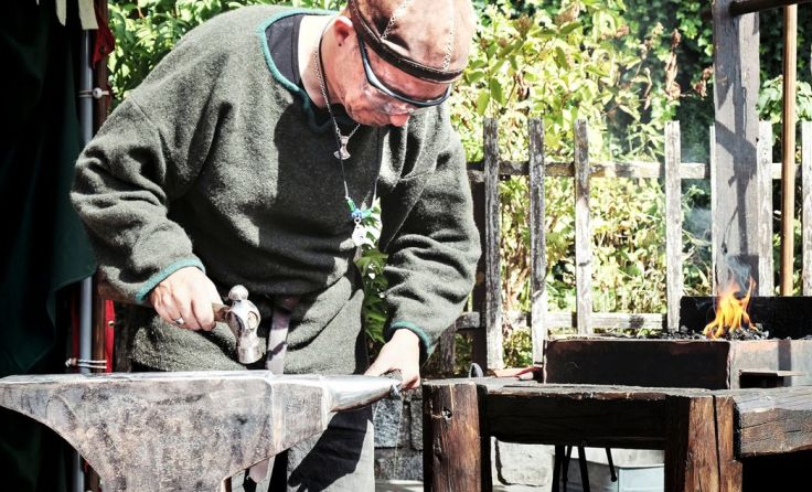 Traditionelle Handwerker bekommen beim Berger Kirtag eine Bühne. Foto: Michael Wagner