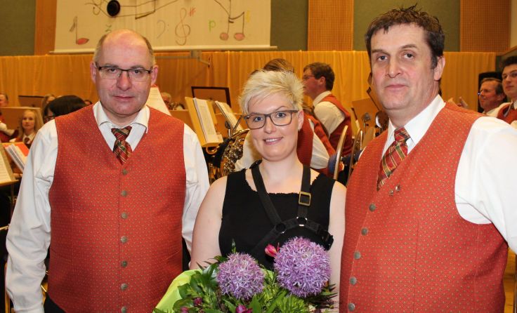 Wechsel beim Musikverein Kleinzell (v.l.): Wolfgang Panholzer, Verena Donner, Obmann Karl Plöderl.