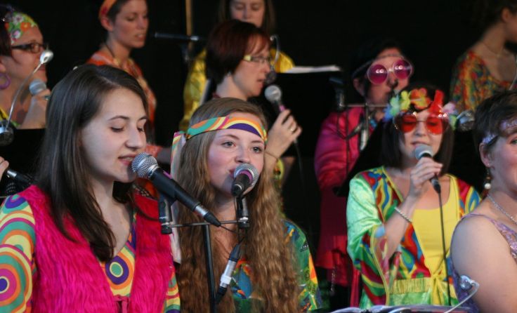 Die Jugendkantorei Schlägl lädt wieder zu einer musikalischen Zeitreise. Foto: Gahleitner