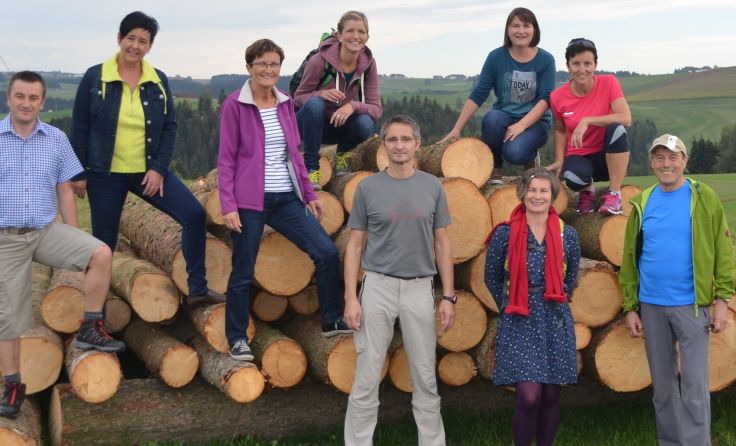 Das Wanderwegeteam hat sich Gedanken über neue Touren im Arnreiter Gemeindegebiet gemacht. 