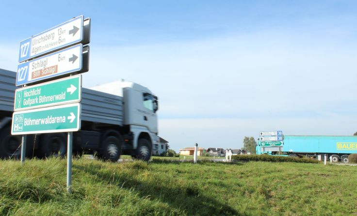 Kein Kreisverkehr ist an der Grillkreuzung in Oepping vorgesehen. Foto: Fellhofer