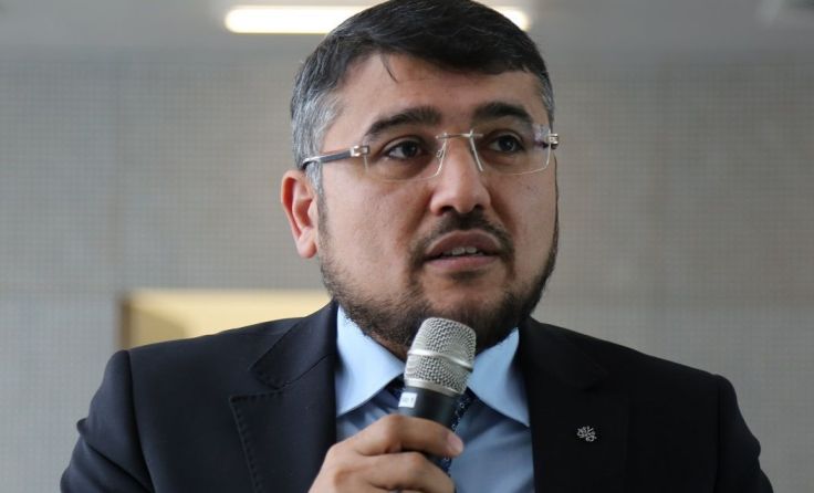 Murat Baser und Gabriele Eder-Cakl reden über den Glauben. Foto: IRG