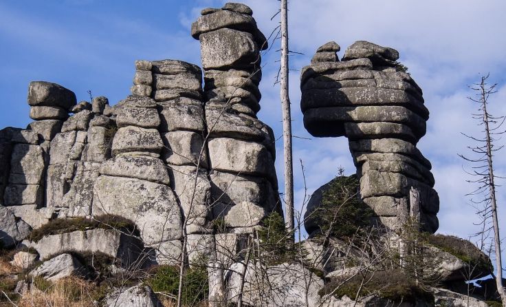 Wollsackverwitterungen, wie sie für Granit typisch sind. Foto: Springer