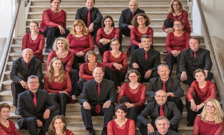 Lux beata trinitas: Der Linzer Jeunesse-Chor bringt musikalische Lichtvisionen zu Gehör. 