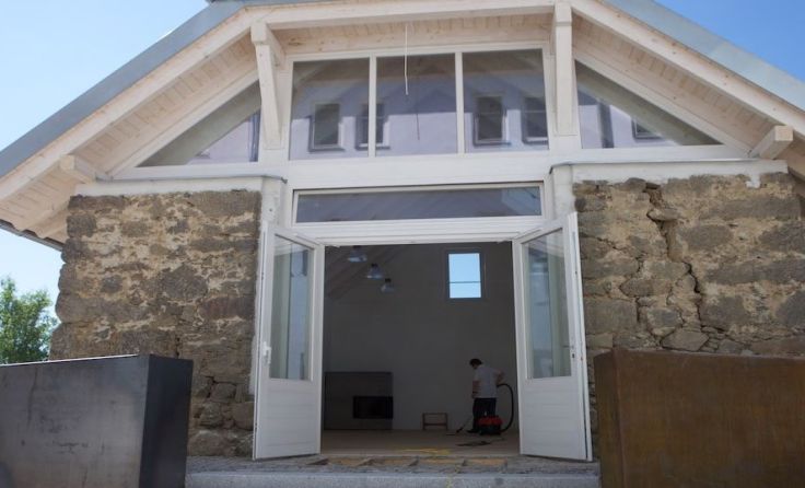 Der alte Steinstall wird zur Loidholdhof-Akademie.