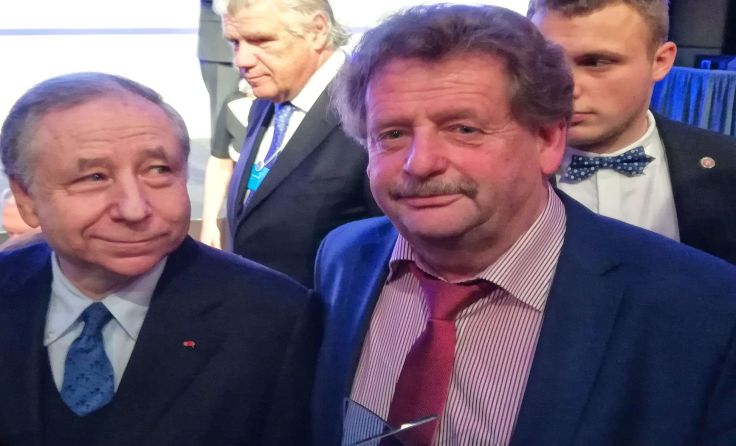 FIA-Präsident Jean Todt gratulierte Rallycross-Ass Alois Höller (r.)