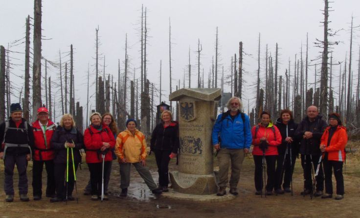 Eine zweitägige Wanderung führt durch die Nationalparks Bayerischer Wald und Sumava.