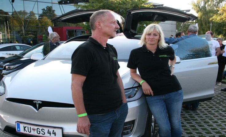 Probefahrt mit dem Tesla und vielen anderen Elektroautos Foto: Gahleitner