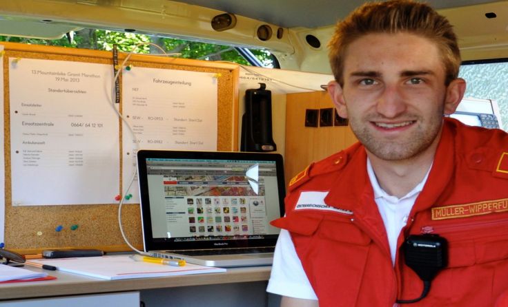 Markus Müller ist als Offizier vom Dienst für Einsatztaktik zuständig. Foto: Rotes Kreuz