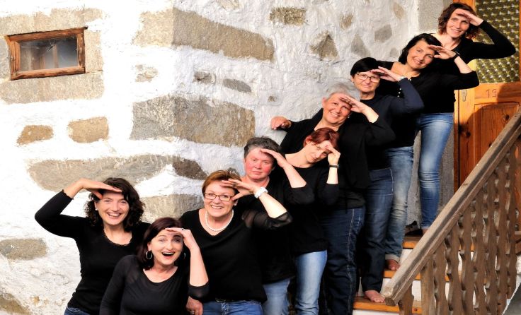 Die Weltweiber stehen in Oepping auf der Bühne. Foto: Weltweiber