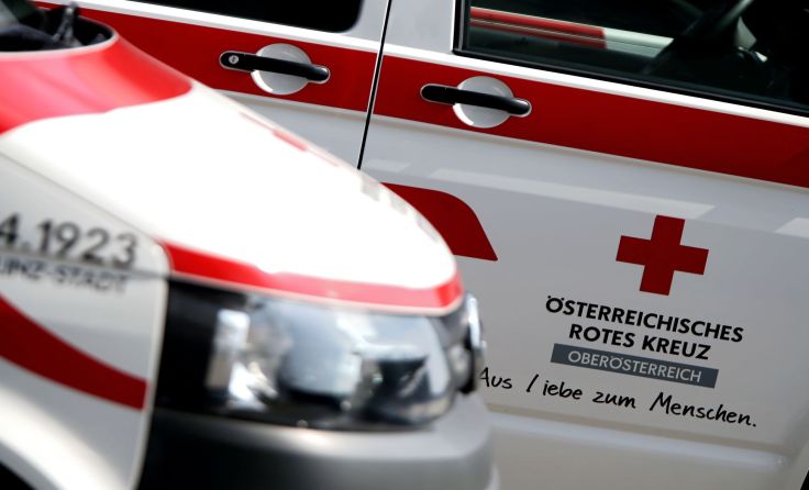 Bei dem Unfall wurden die beiden Beteiligten unbestimmten Grades verletzt. Foto: Weihbold