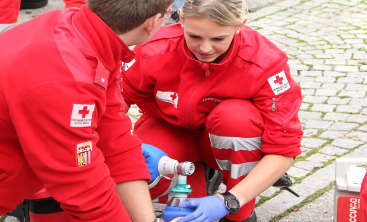 Die vielen freiwilligen Mitarbeiter bilden das Rückgrat des Rettungsdienstes. Foto: Rotes Kreuz