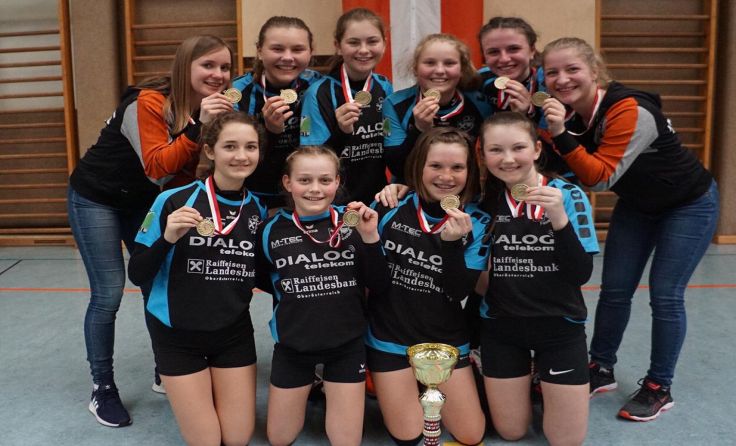 Die U14-Mädels jubeln über den Staatsmeistertitel. Foto: Union Arnreit