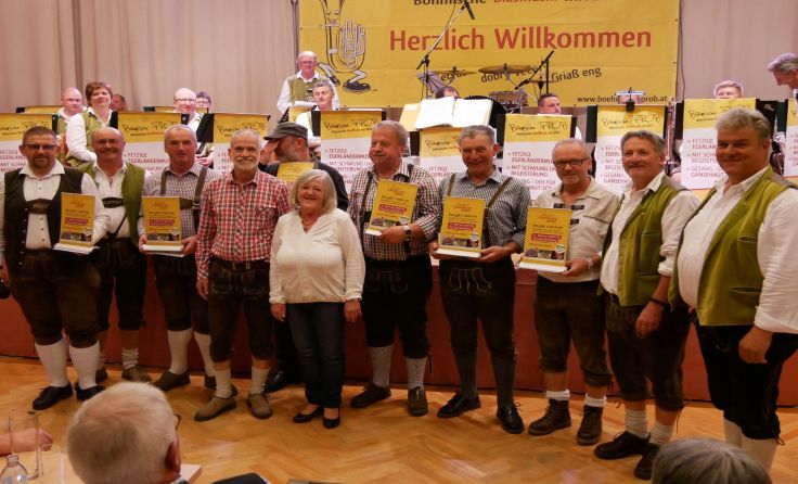 Sechs Brautweiser und zwei Musikgruppen unterhielten die Gäste bestens. Foto: privat