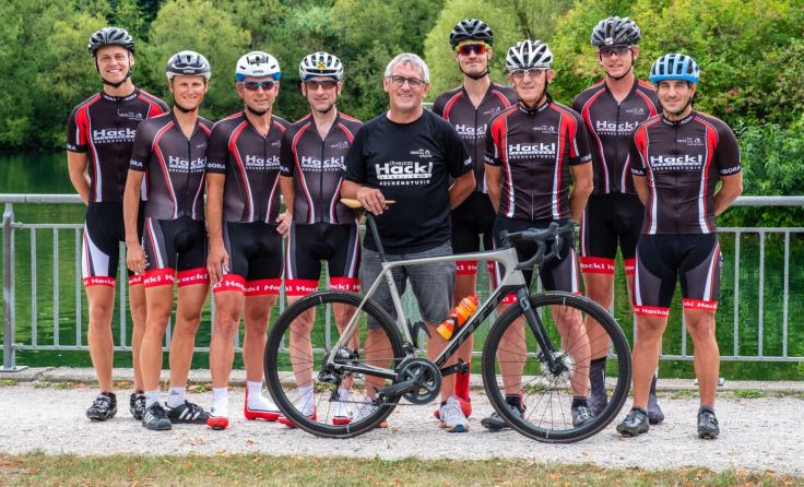 Teamchef Franz Hackl attestierte seinen Sportlern eine "solide Leistung". Foto: Foto Reiter