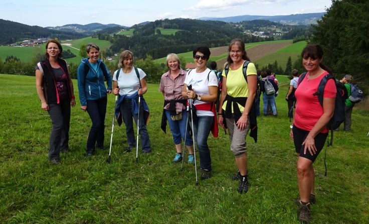 Am Mühlholzweg sind die Bäuerinnen des Bezirkes dieses Jahr unterwegs. Foto: Lindorfer