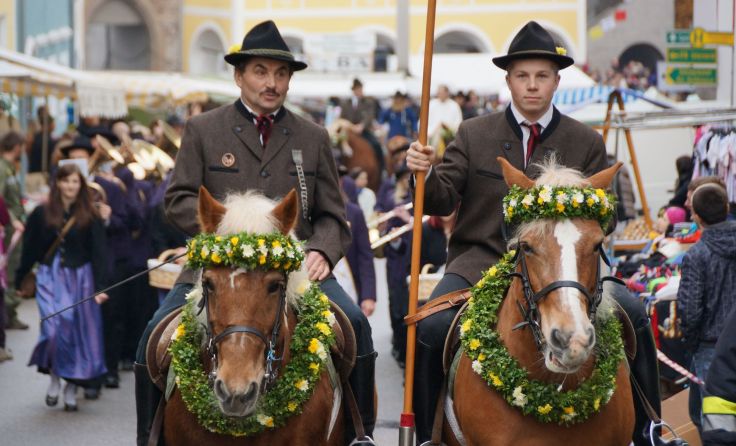 An die 100 Reiter werden am Sonntag in Sarleinsbach erwartet. Foto: RV Sarleinsbach/Anton Gabriel