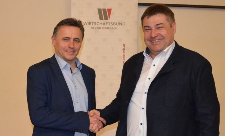 Siegfried Kepplinger (r.) übergab die Obmann-Funktion an Thomas Hagenauer. Foto: WB St. Martin
