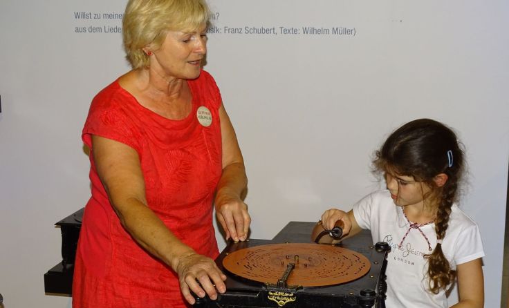 Erlebnis für Augen und Ohren in der Mechanischen Klangfabrik Foto: Textiles Zentrum Haslach
