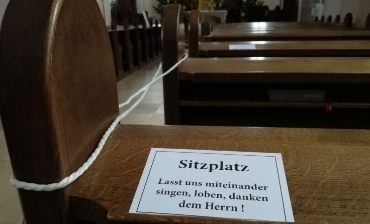 Die Zeichen der Corona-Krise sind auch in der Kirche unübersehbar. Foto: Gahleitner