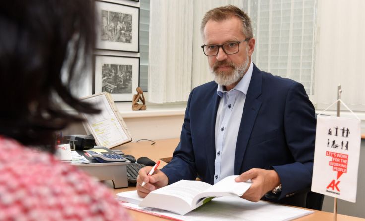 AK-Bezirksstellenleiter Manfred Riepl (Foto: AK OÖ/ Wolfgang Spitzbart)