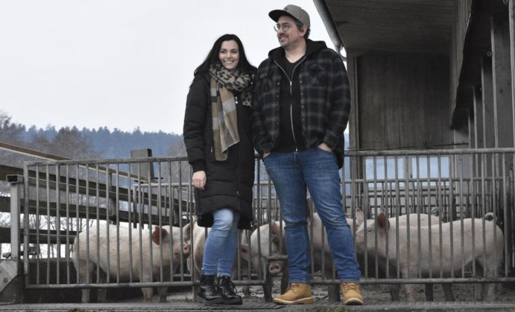 Renate Höglinger und Michael Ecker reden vom dableiben und zruckkema. (Foto: Verein my4tl)