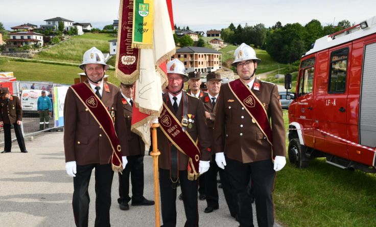 Ein festliches Wochenende liegt hinter der FF Münzbach. (Foto: AFKDO Perg)