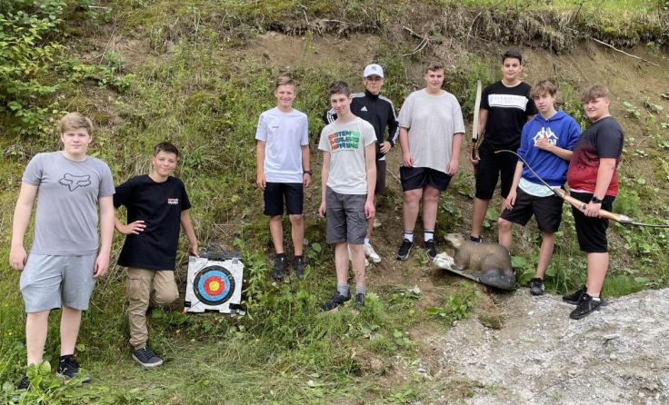 Auch Bogenschießen stand am Stundenplan. (Foto: Polytechnische Schule Neufelden)