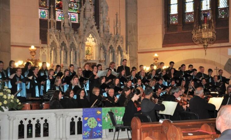 Die Jugendkantorei Schlägl führt mit Orchester und Solisten Mozarts Requiem auf. (Foto: JKS)