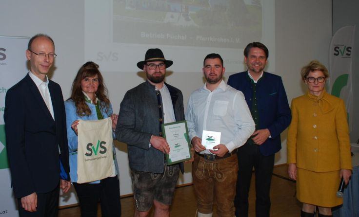 Familie Füchsl bei der Ehrungsfeier (Foto: SVS)