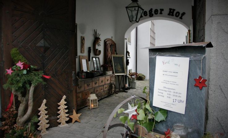 Handgefertigte Geschenke aus der Region kann man im Pflegerhof erstehen. (Foto: Gahleitner)