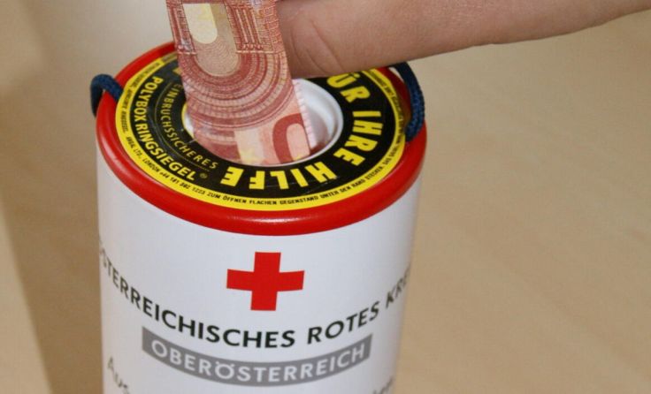 Mittelschüler sammeln wieder Spenden fürs Jugendrotkreuz. (Foto: Fuchs/Rotes Kreuz)