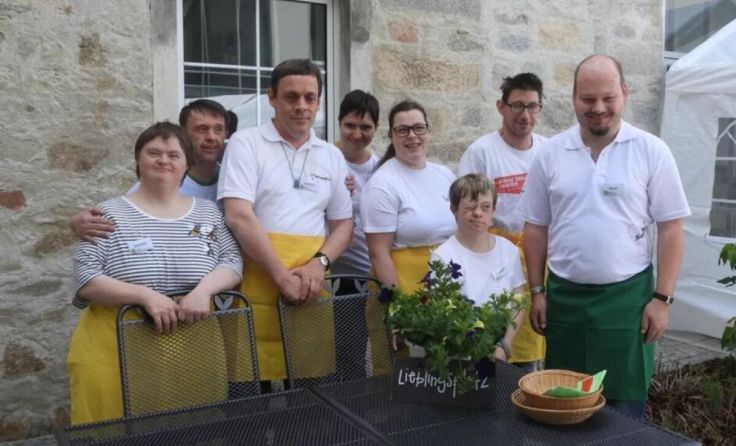 Das Schlosscafe-Team freut sich auf viele Gäste. (Foto: ARCUS)