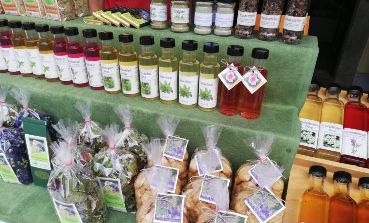 Gutes vom regionalen Produzenten gibt es beim Rohrbacher Wochenmarkt. (Foto: Hintenberger)