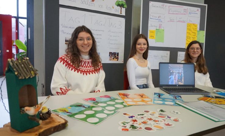 HLW-Schülerinnen haben das Thema Umweltschutz spielerisch aufbereitet. (Foto: Gahleitner)